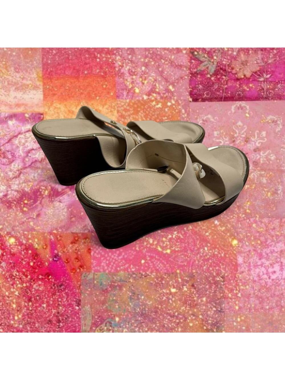 Cream leather platform wedges sandals gold chain Made In Italy  Size 5 1/2